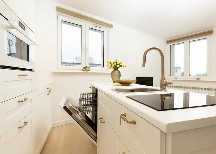 Laguna By Renters Hotel